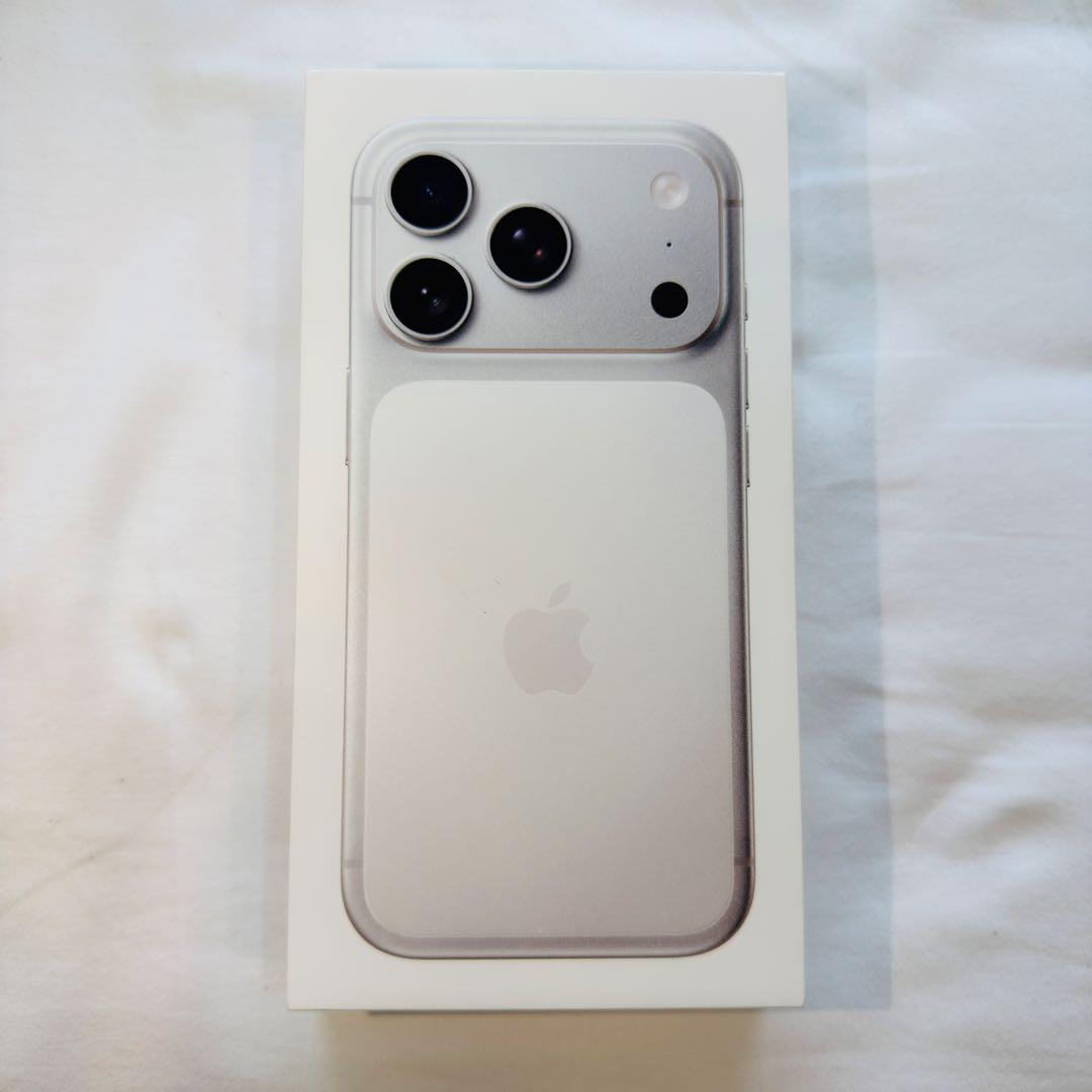 【香港版】iPhone17 pro 512GB シルバー ※未開封品