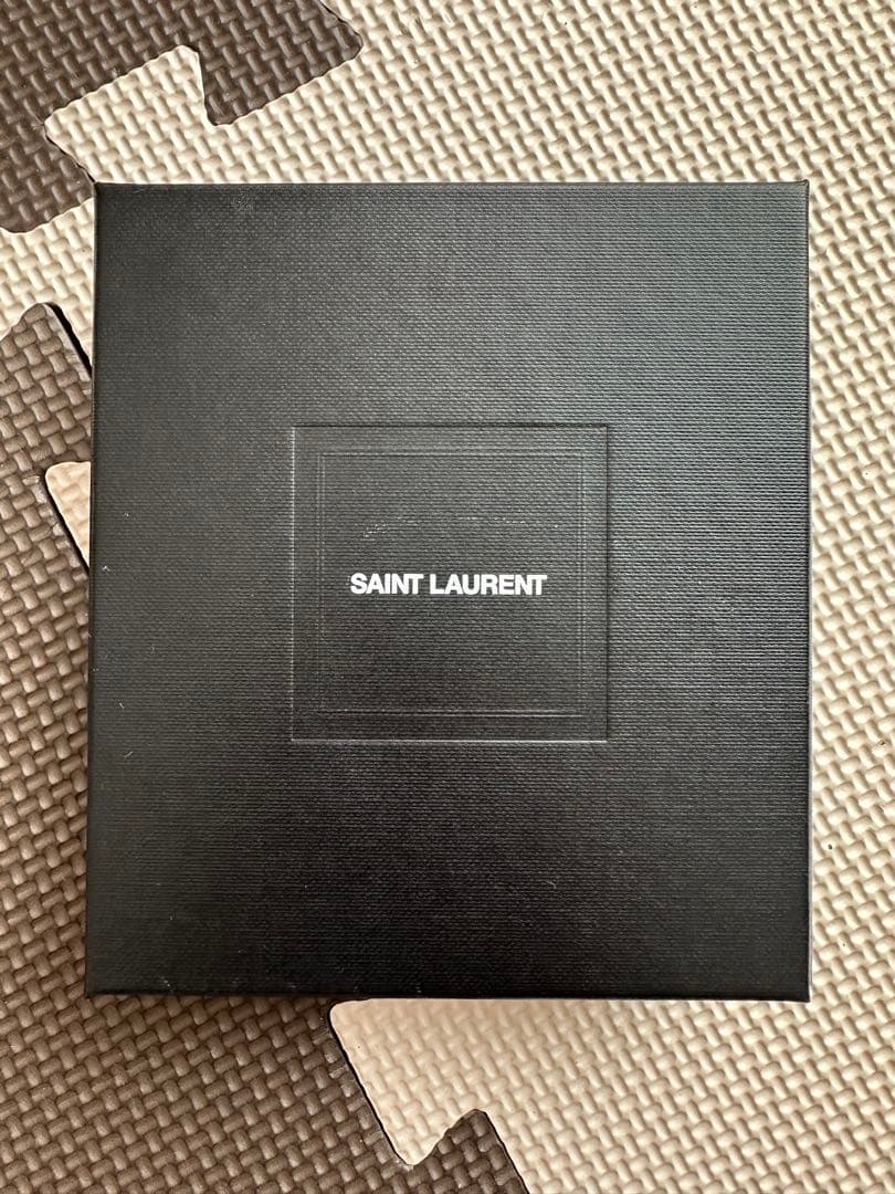 SAINT LAURENT ブラックレザー ケース