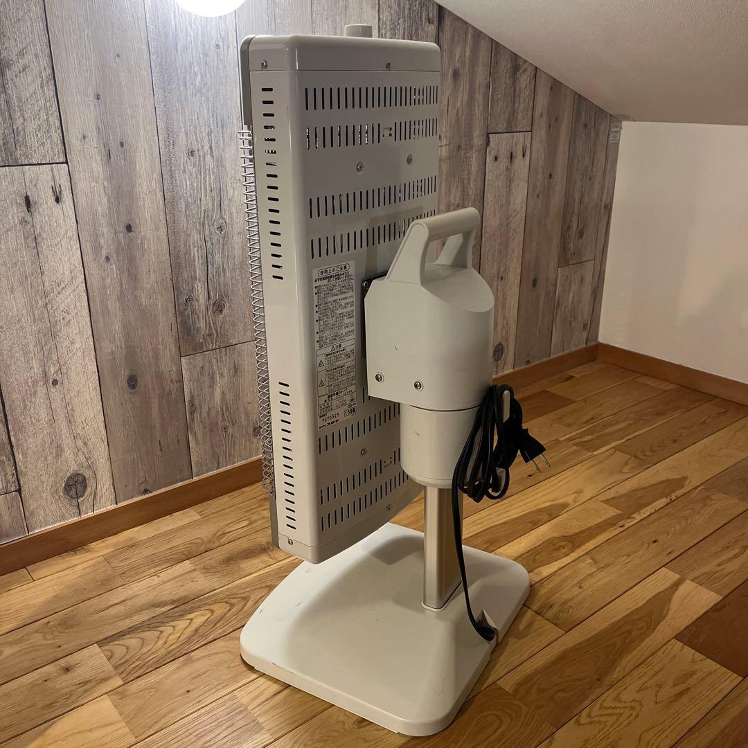 寒い冬に最適なヒーター　CORONA DH-1215R(SS)