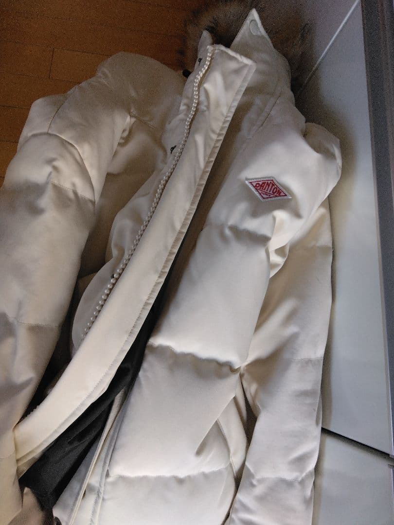 【美品です！】ダントン ホワイトダウンジャケット Mサイズ フード付き