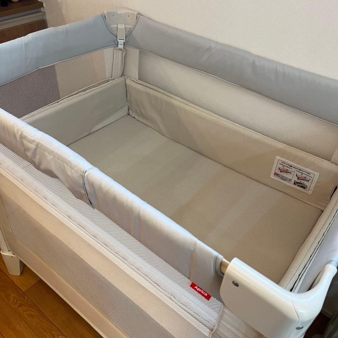 アップリカ　ココネルエアーAB ホワイトグレーWH