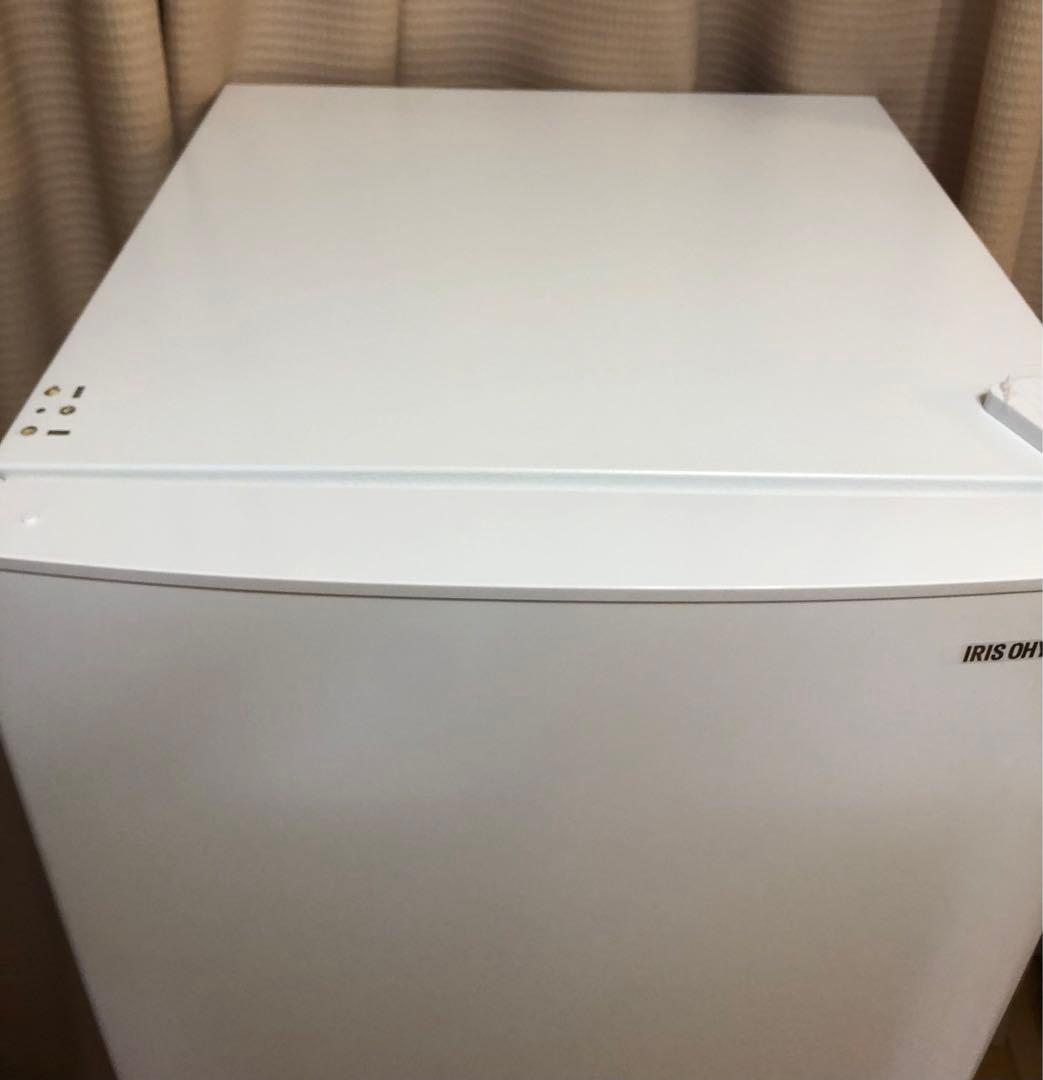 IRIS OHYAMA 142L 2ドア冷蔵庫　冷凍庫