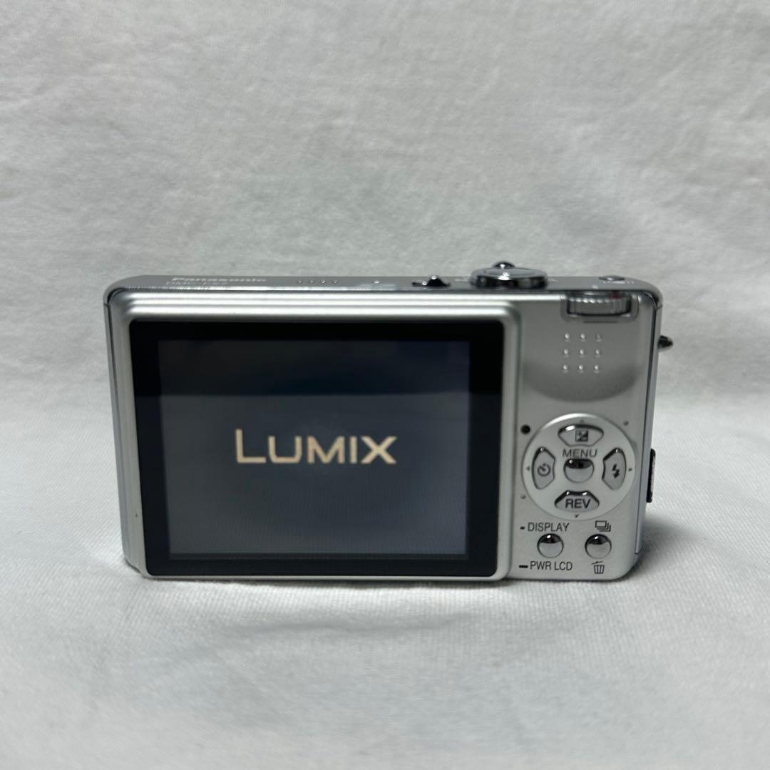 値引き中SDカード付き⭐︎Panasonic LUMIX DMC-FX7 シルバー