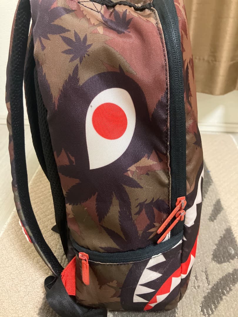 スケートボード sprayground
