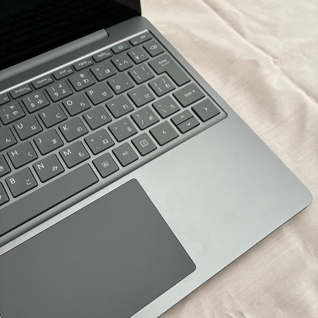 Microsoft Surface Laptop Go 2 本体　電源アダプター