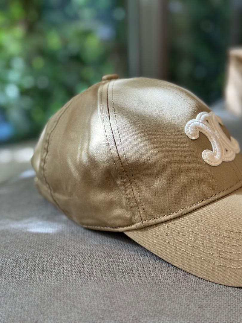 セリーヌ　トリオンフベースボールキャップ　ベージュ