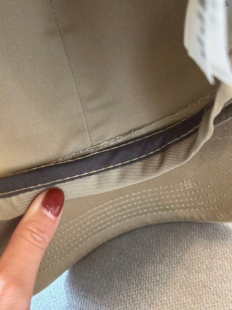 セリーヌ　トリオンフベースボールキャップ　ベージュ