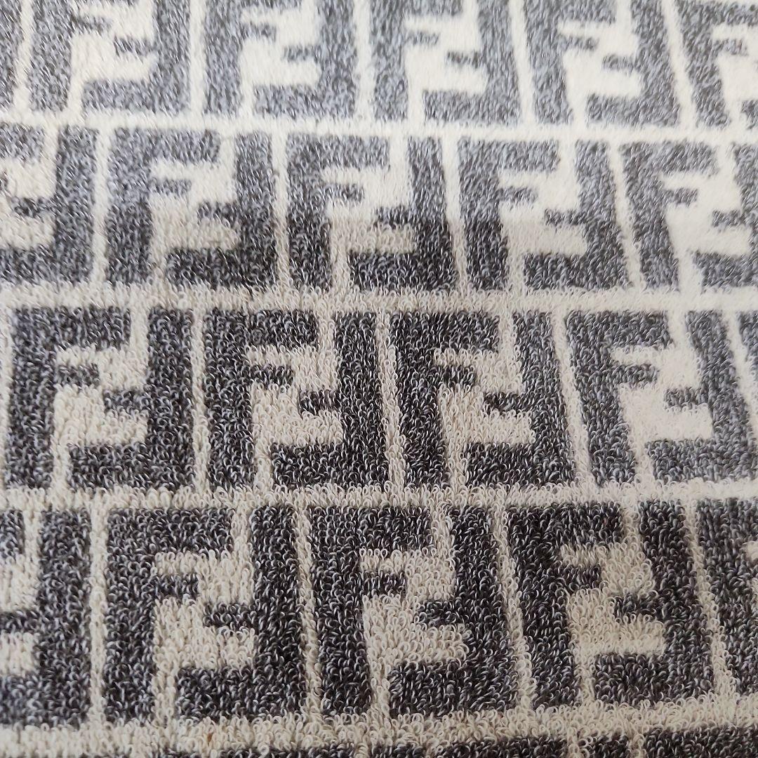 FENDI フェンディ タオルケット 未使用 ズッカ FF柄 箱あり
