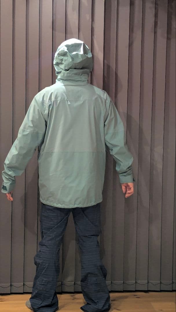 スノーボードウェア 上下セット　 BURTON ak ジャケットL パンツM