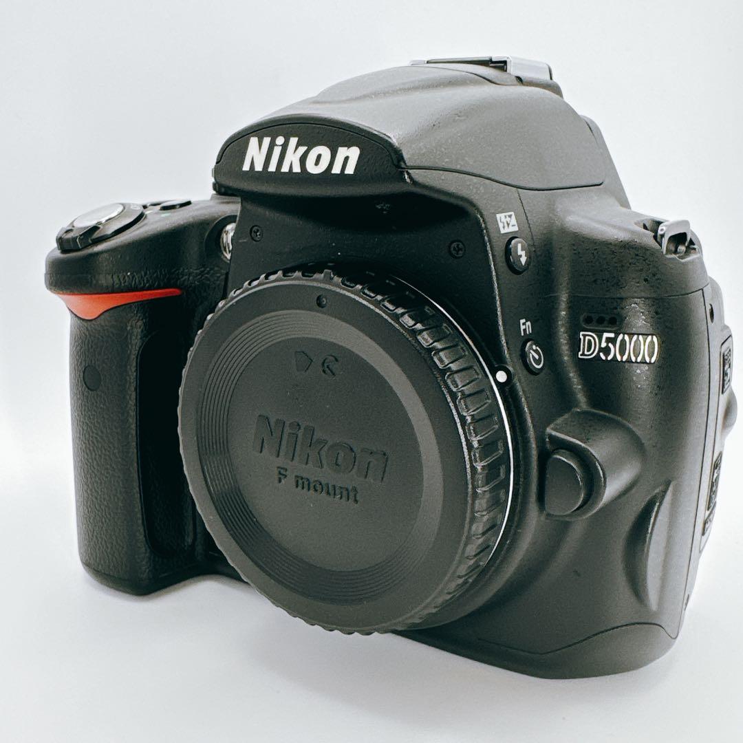 Nikon D5000 デジタル一眼レフカメラ　ボディーのみ