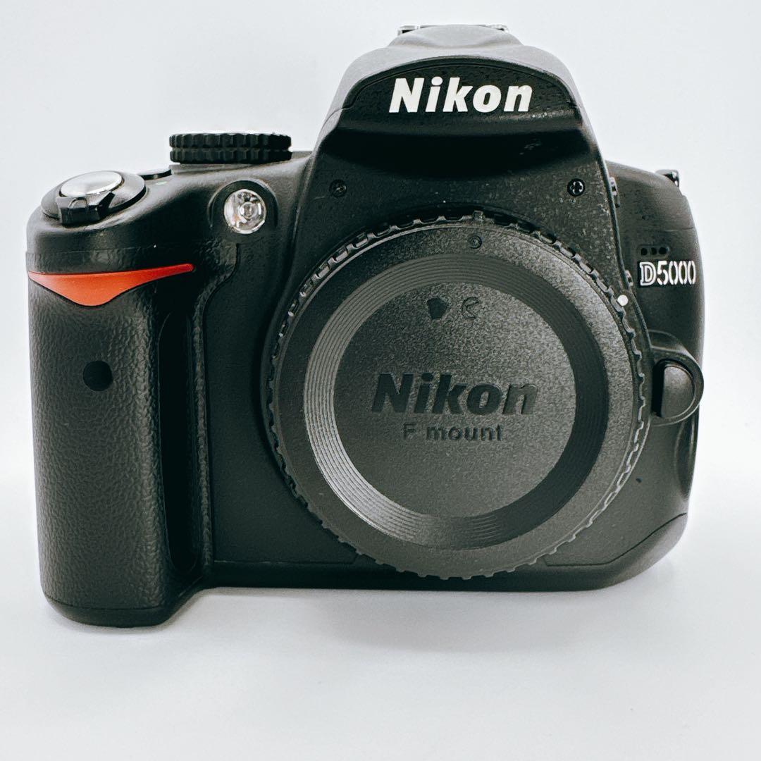 Nikon D5000 デジタル一眼レフカメラ　ボディーのみ