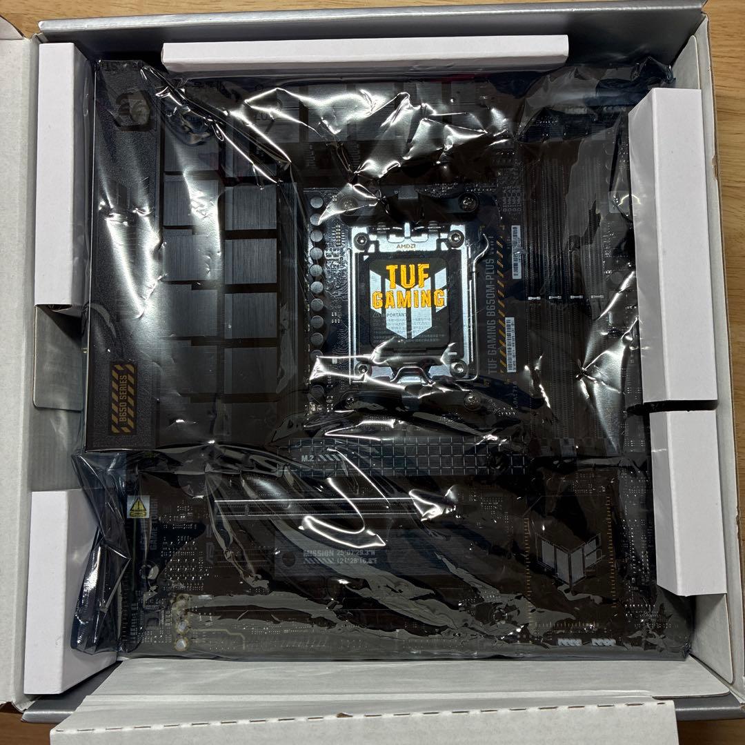 ASUS TUF GAMING B650M-PLUS WIFI マザーボード