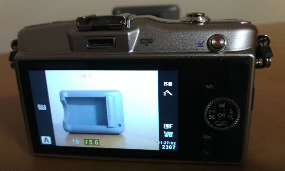 オリンパスE-PM1　シルバー