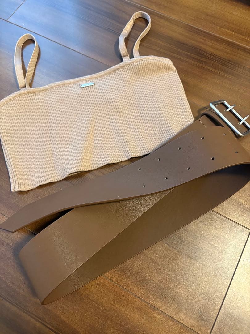 Darich ダーリッチ　ローウエストデザインニットワンピース　FREESIZE