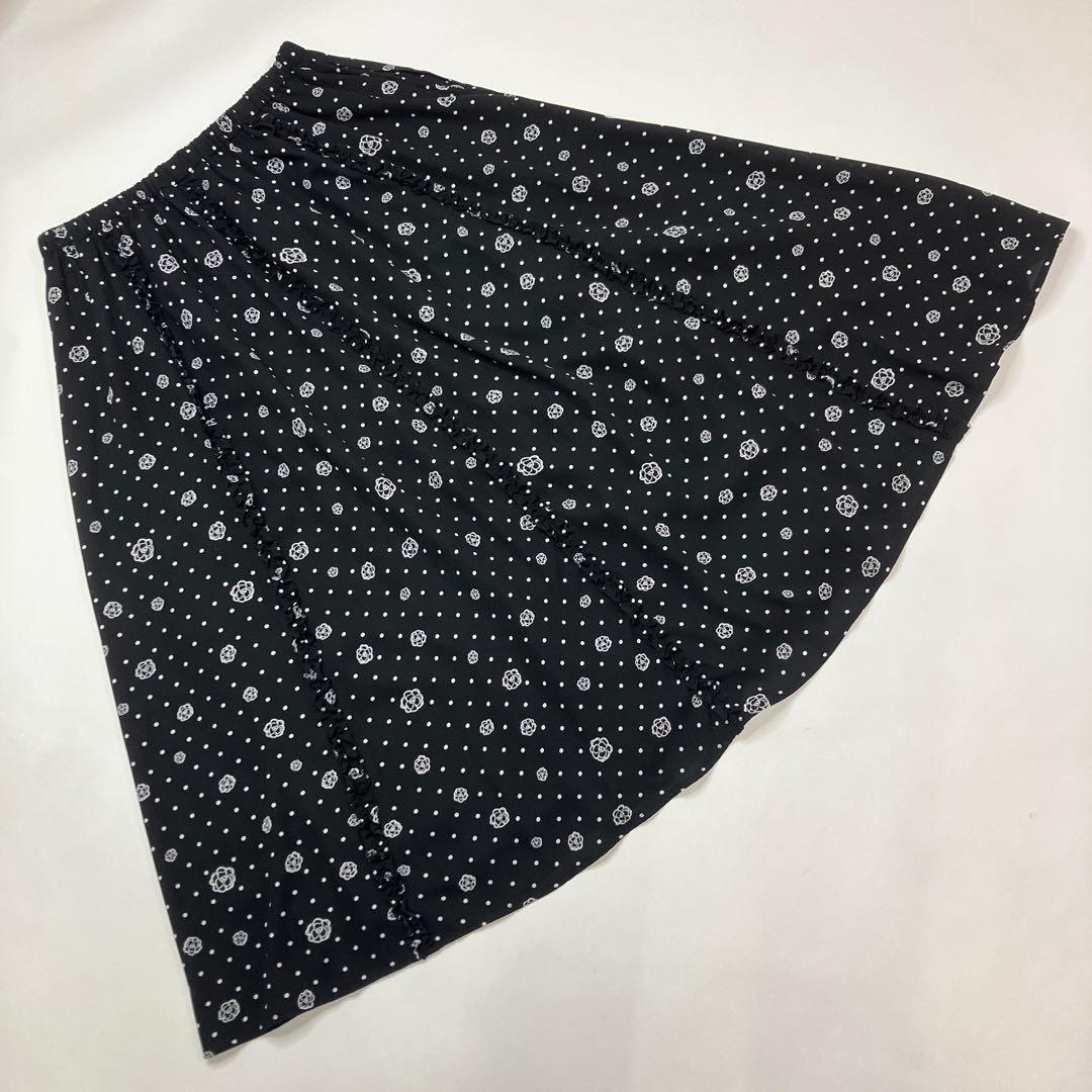 【試着のみ】インゲボルグ 黒 カメリアドットプリント ポリスカート/2025年