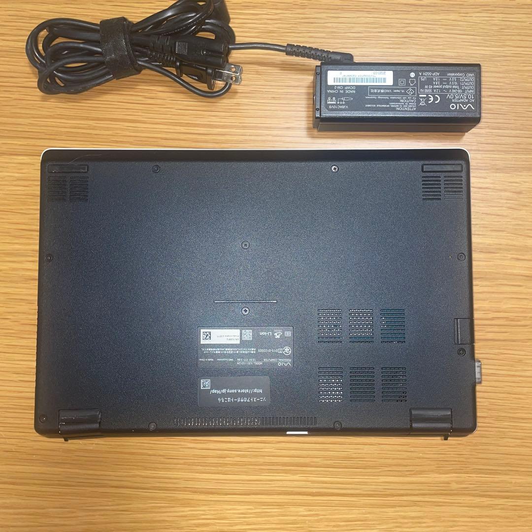 Core i5/8GB VAIO⭐希少ホワイト＆ディズニー✨小型VJS111‼️