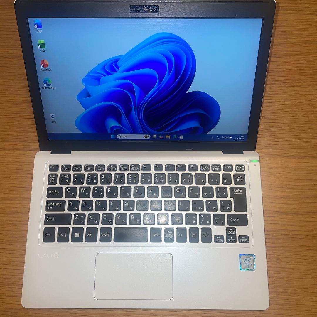 Core i5/8GB VAIO⭐希少ホワイト＆ディズニー✨小型VJS111‼️