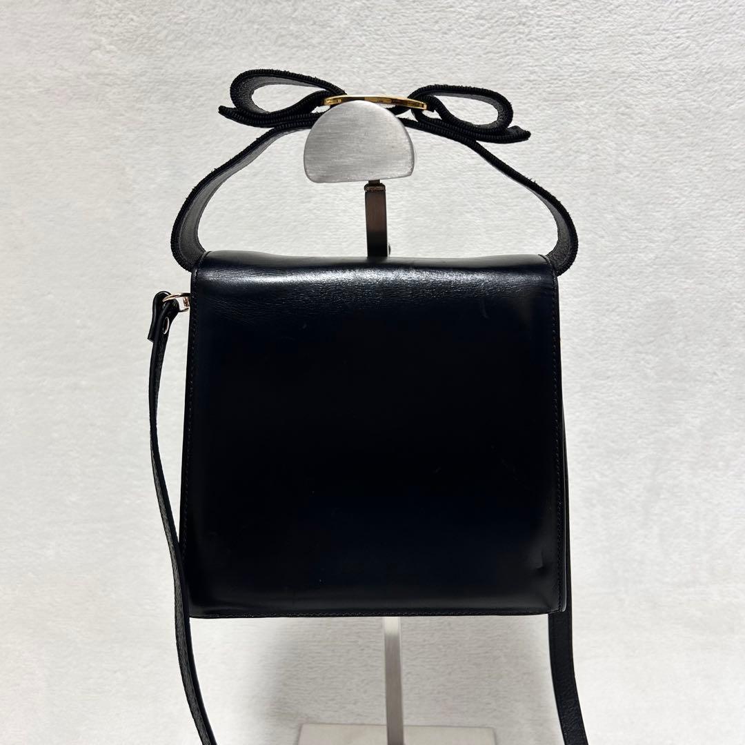 サルヴァトーレ フェラガモ ヴァラリボン フォーマル 2way ハンドバッグ