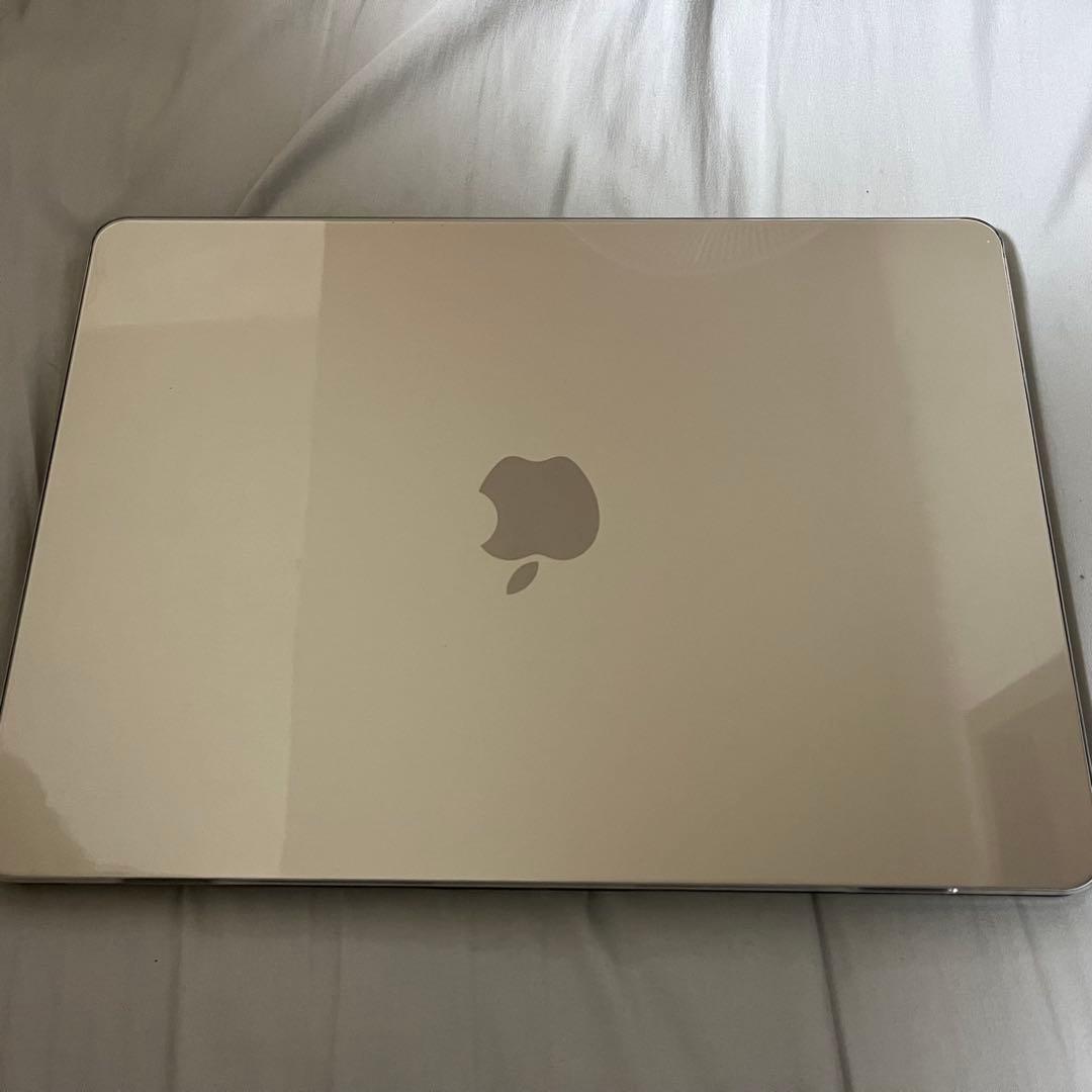 MacBook Air M2 13.6インチ