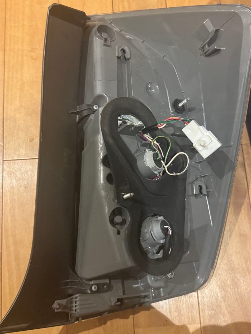 プリウス　30系　G’s テール