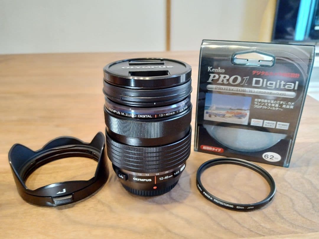 レンズガード付 OLYMPUS M.ZUIKO 12-40mm F2.8 PRO