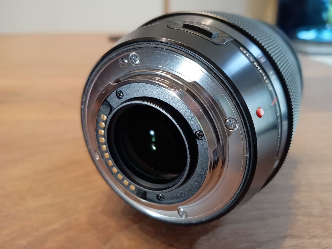 レンズガード付 OLYMPUS M.ZUIKO 12-40mm F2.8 PRO