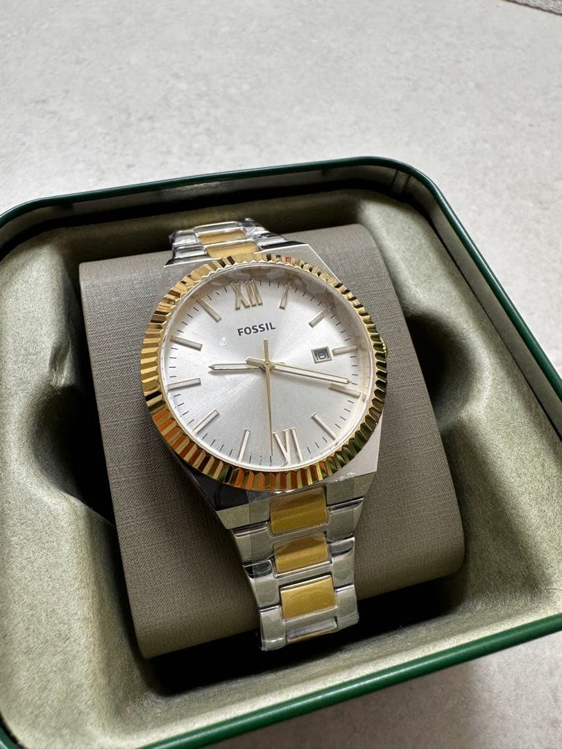 FOSSIL•フォシル 腕時計 • シルバー/ゴールド