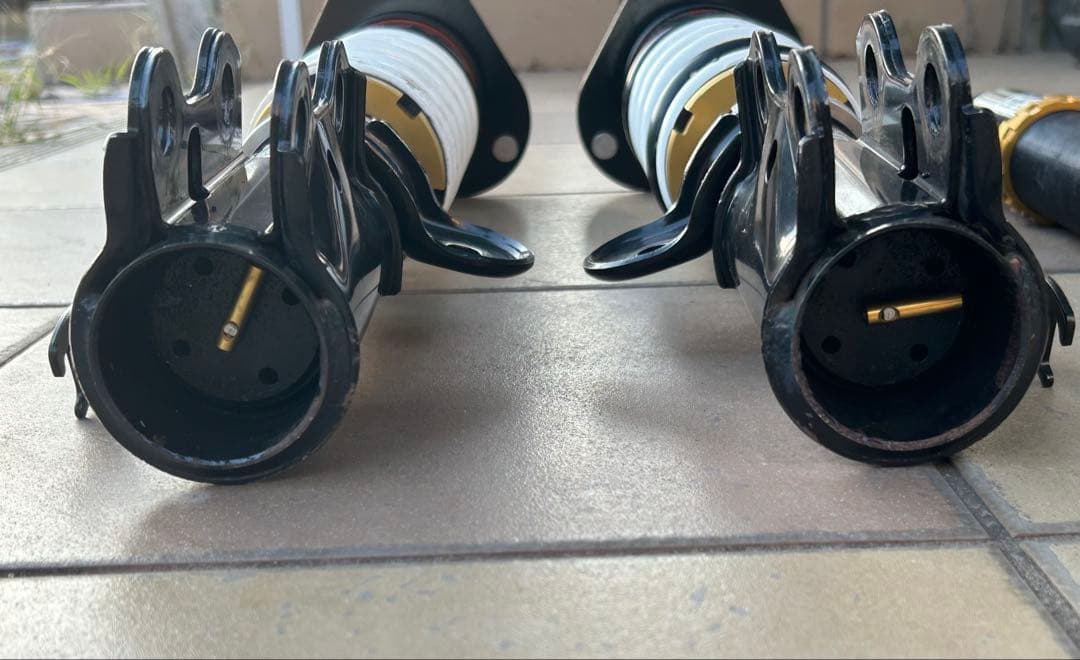 80 ヴォクシー、ノア　エスクワィア　HKS 車高調。