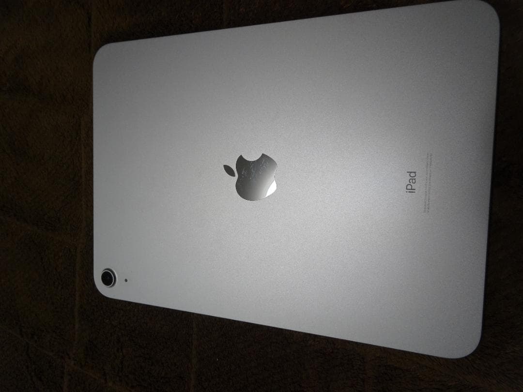 ​【美品】iPad第10世代 Wi-Fi 64GB シルバー バッテリー100%