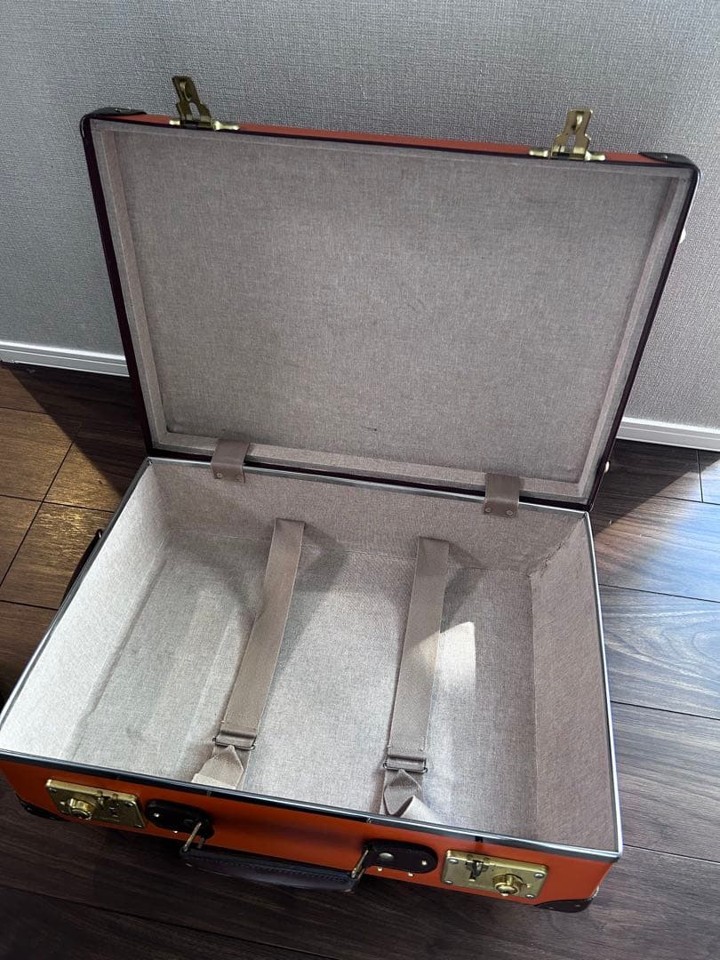 n*p様 グローブトロッター　スーツケース　オレンジ　機内持ち込みサイズ