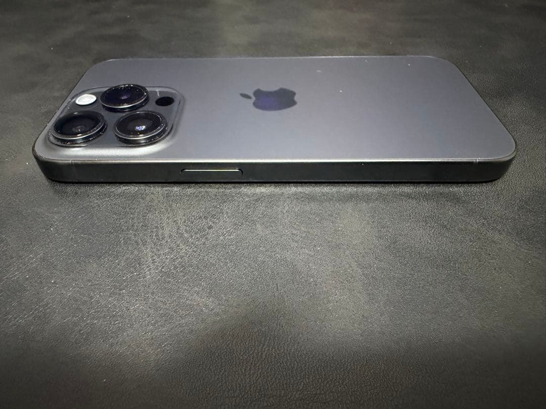 iPhone 15 Pro 256GB SIMフリー ケース・保護フィルム付き