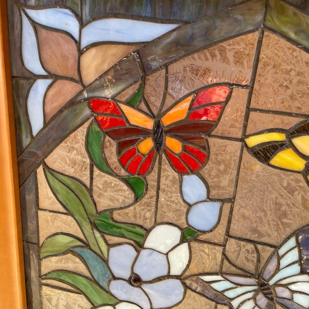 n*e様 ステンドグラス パネル 花に集まる蝶々 約94×58cm 壁掛け オブ