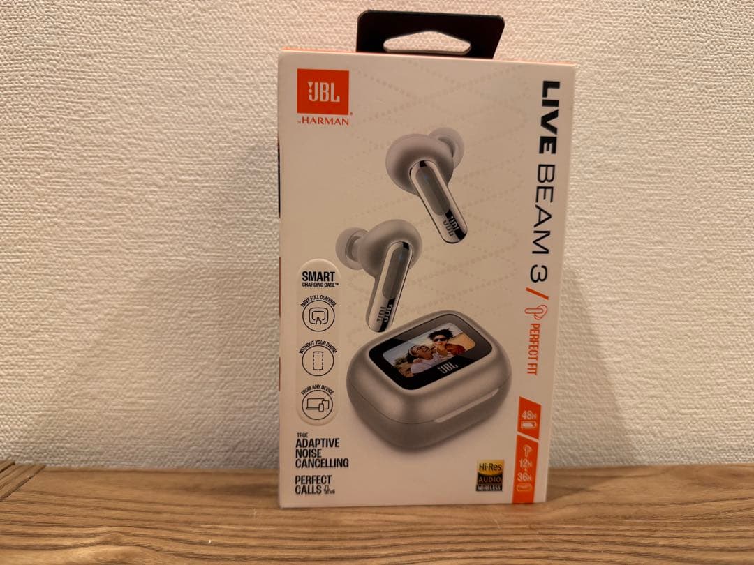 JBL LIVE BEAM 3 シルバー