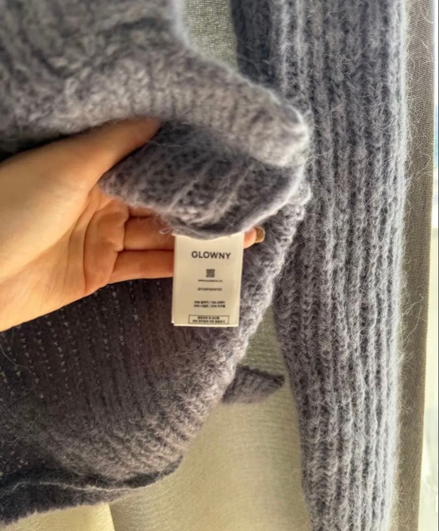 GLOWNY ニットトップス