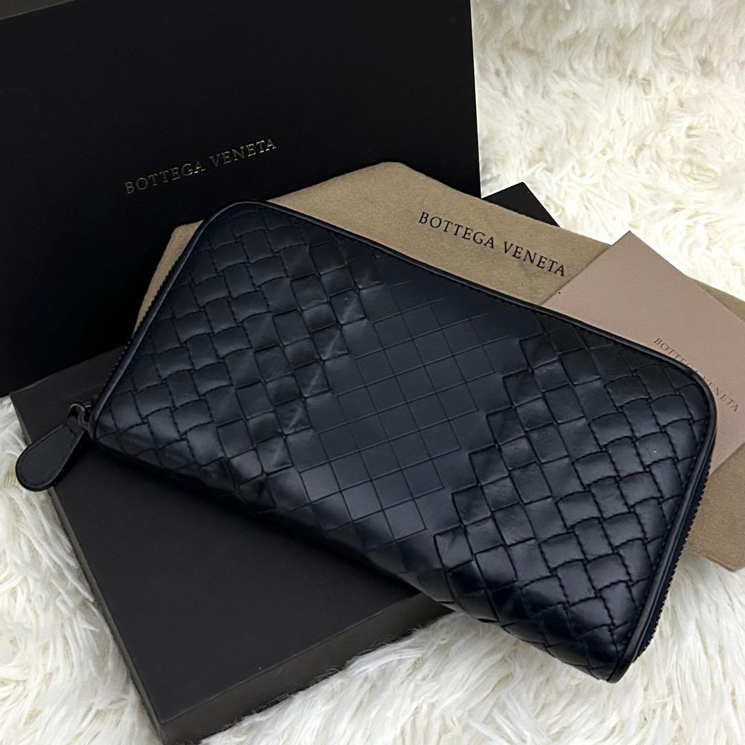 【美品】BOTTEGA VENETA イントレチャート ラウンドファスナー 財布