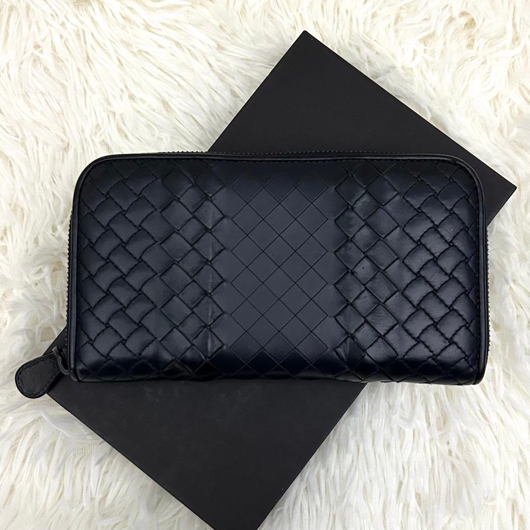 【美品】BOTTEGA VENETA イントレチャート ラウンドファスナー 財布