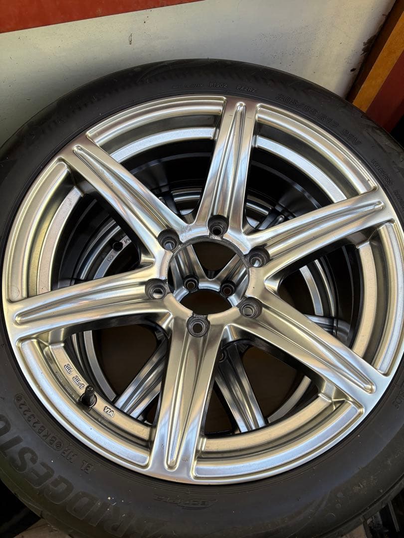 ⭐︎早い者勝ち⭐︎タイヤホイール4本セット17インチ　205/55/R17