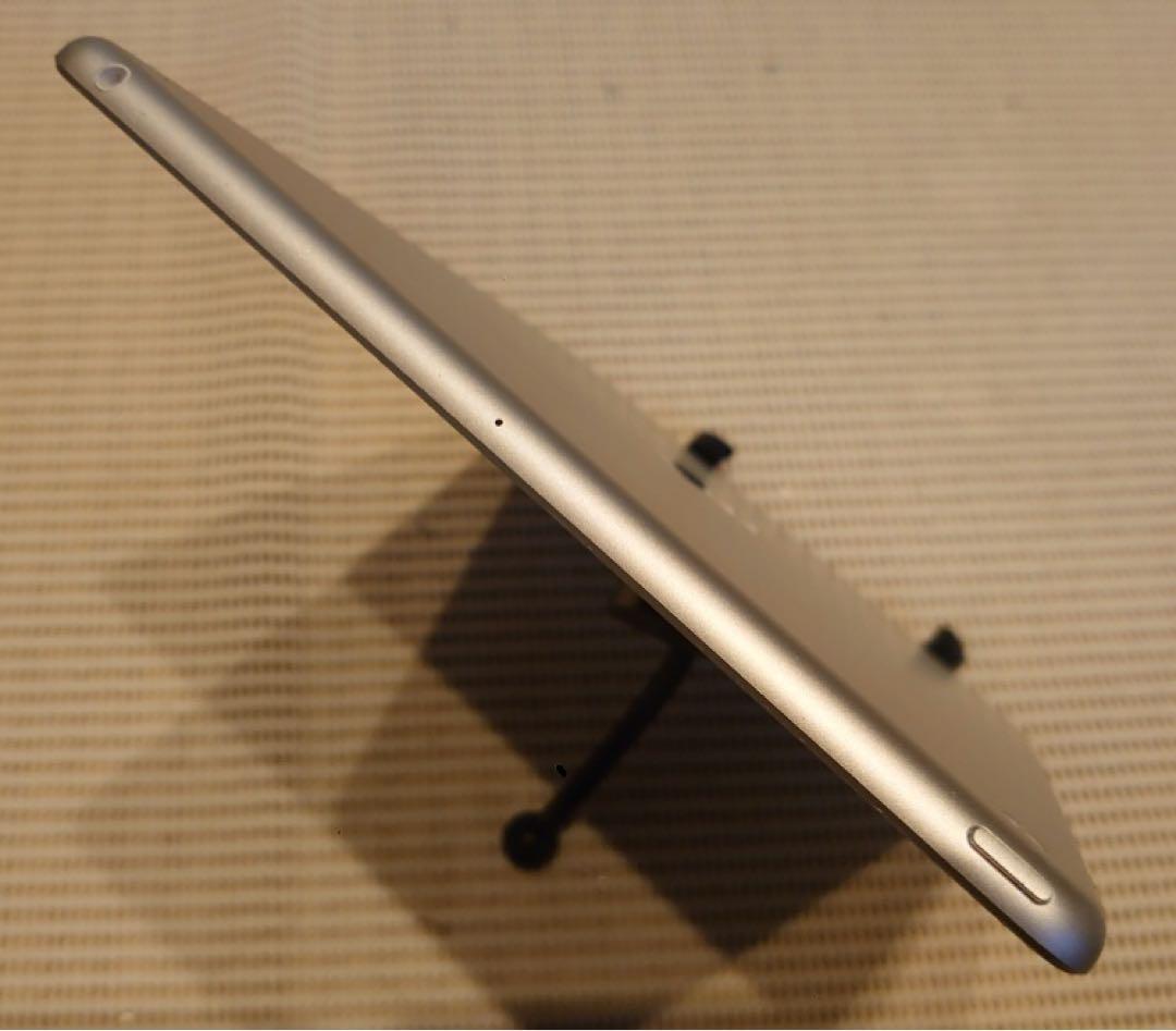 完動品iPad第7世代(A2197)本体32GBシルバー送料込XMF3N