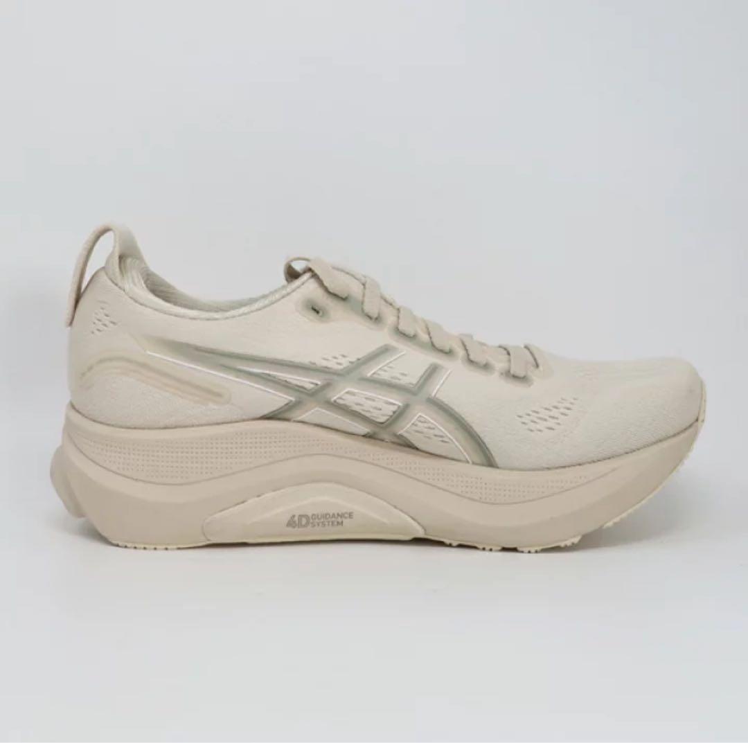 定価: 22,000円 ASICS GEL-KAYANO32 25.5cm