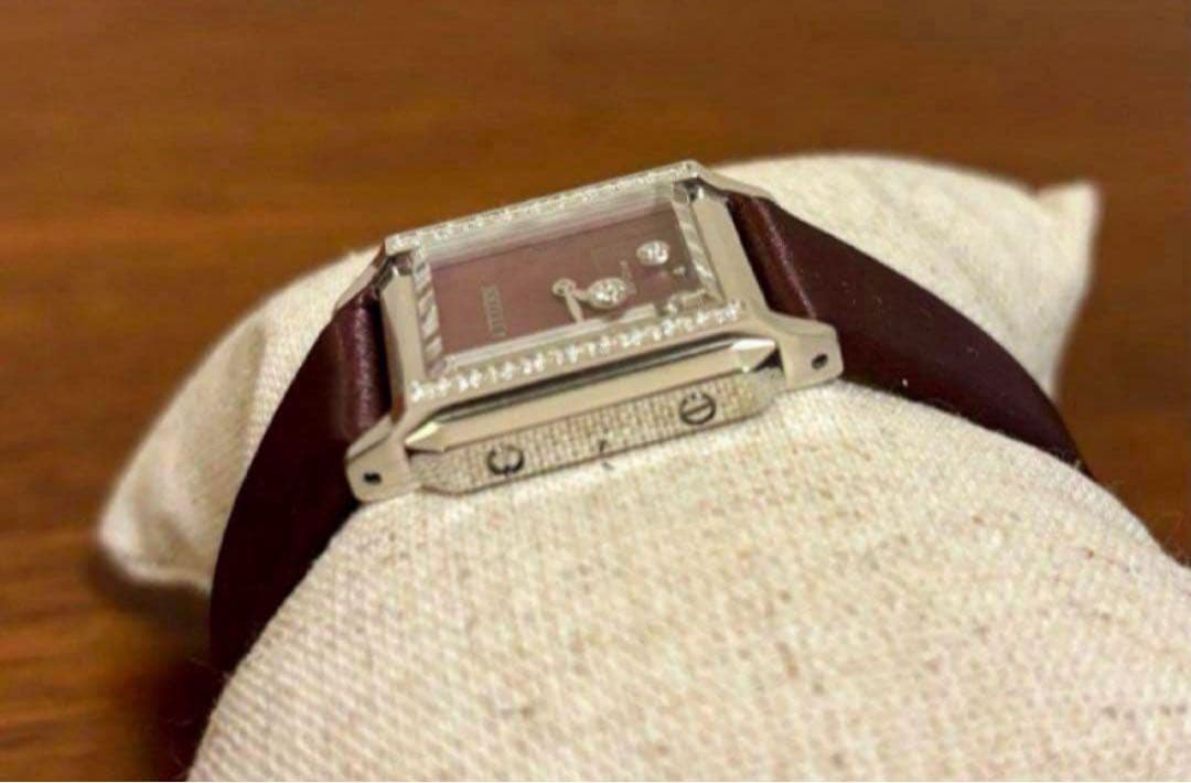 ピンクの猫・【美品】保証書付・シチズンエルEG7061-15W