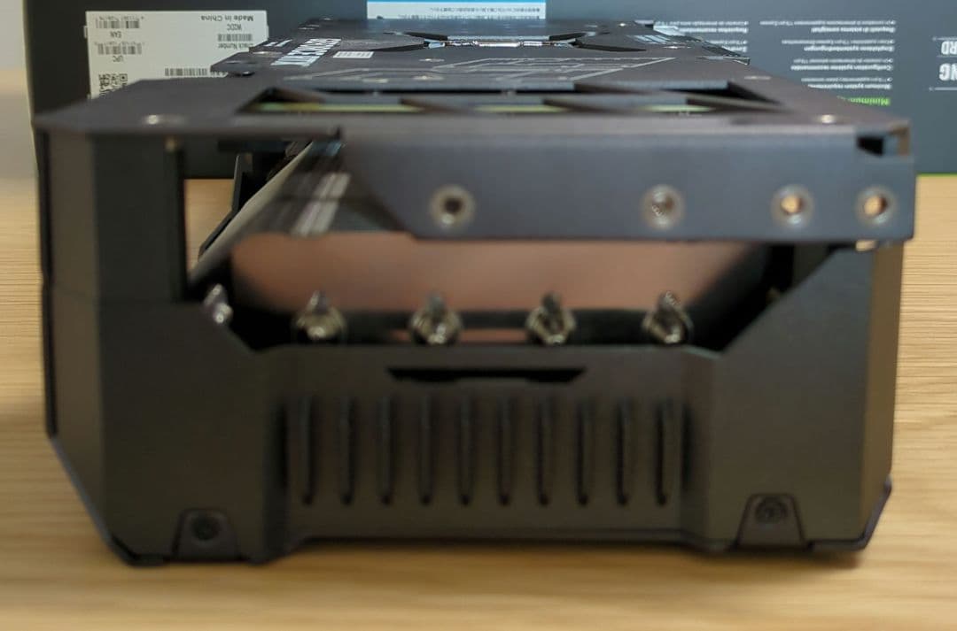 グラフィックボード・グラボ・ビデオカード ASUS GeForce RTX4070 TUF Gaming