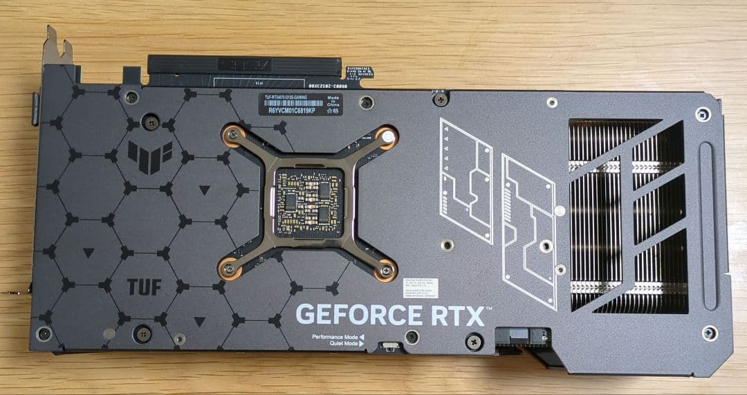 グラフィックボード・グラボ・ビデオカード ASUS GeForce RTX4070 TUF Gaming
