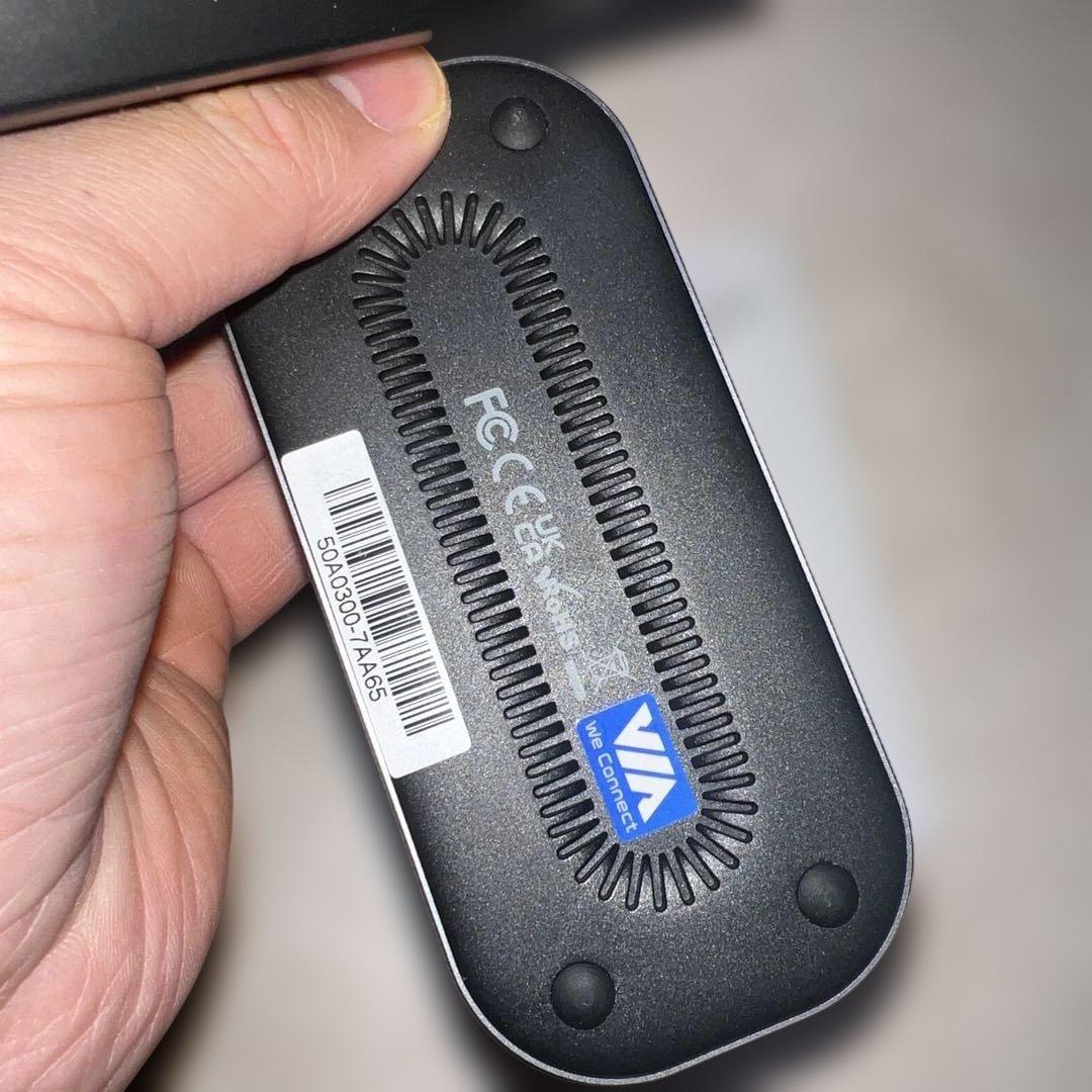 SATECHI USB ハブ 8k対応