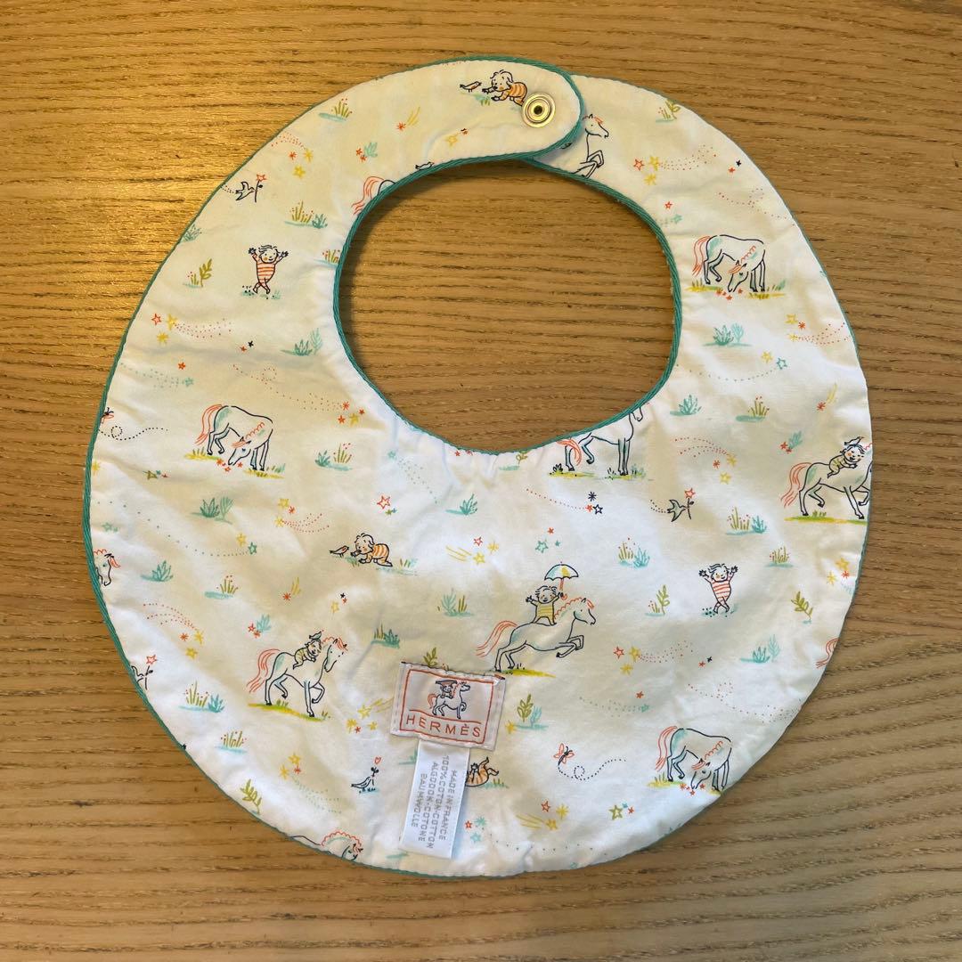HERMES ベビー用スタイ 馬と子供の刺繍