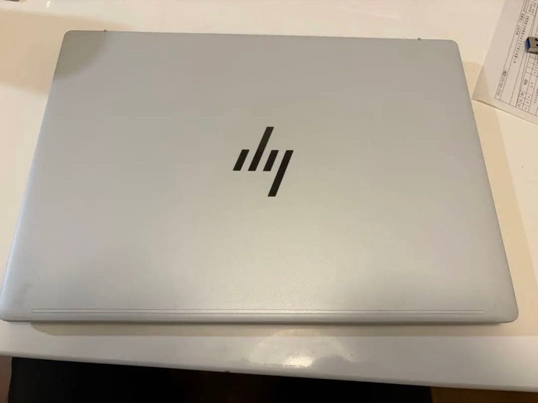 延長保証付HP OmniBook 7 Aero 13-bg1010AUほぼ新品