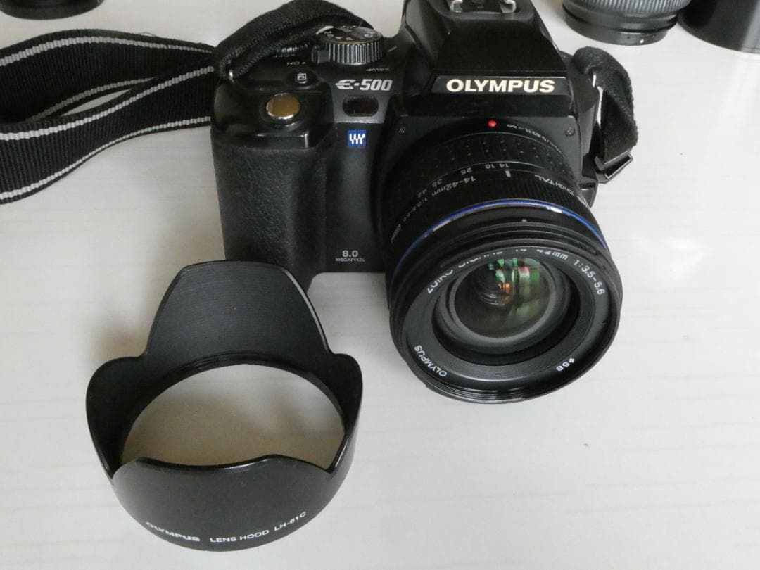 OLYMPUS E-500 デジタル一眼レフカメラ