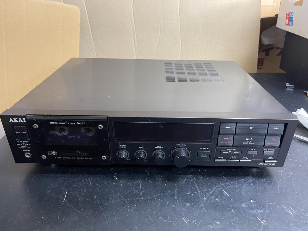 AKAI カセットデッキ GX-73 ジャンク 通電確認済み