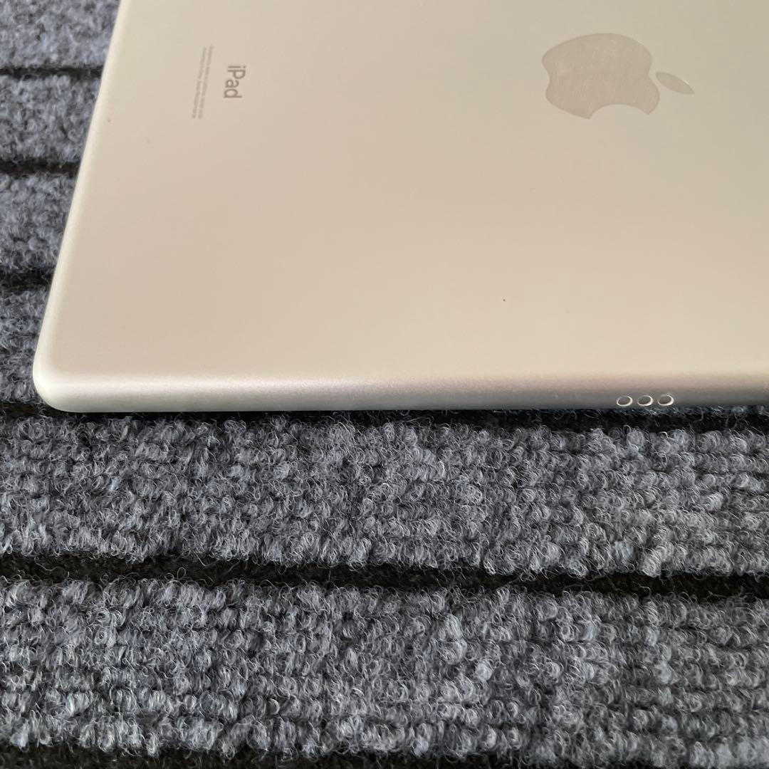 86 iPad 7世代 32GB Wi-Fi シルバー