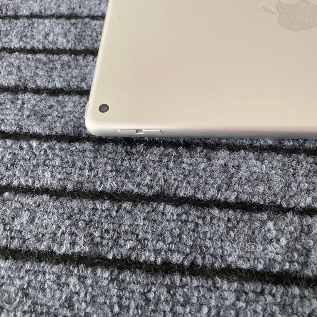 86 iPad 7世代 32GB Wi-Fi シルバー