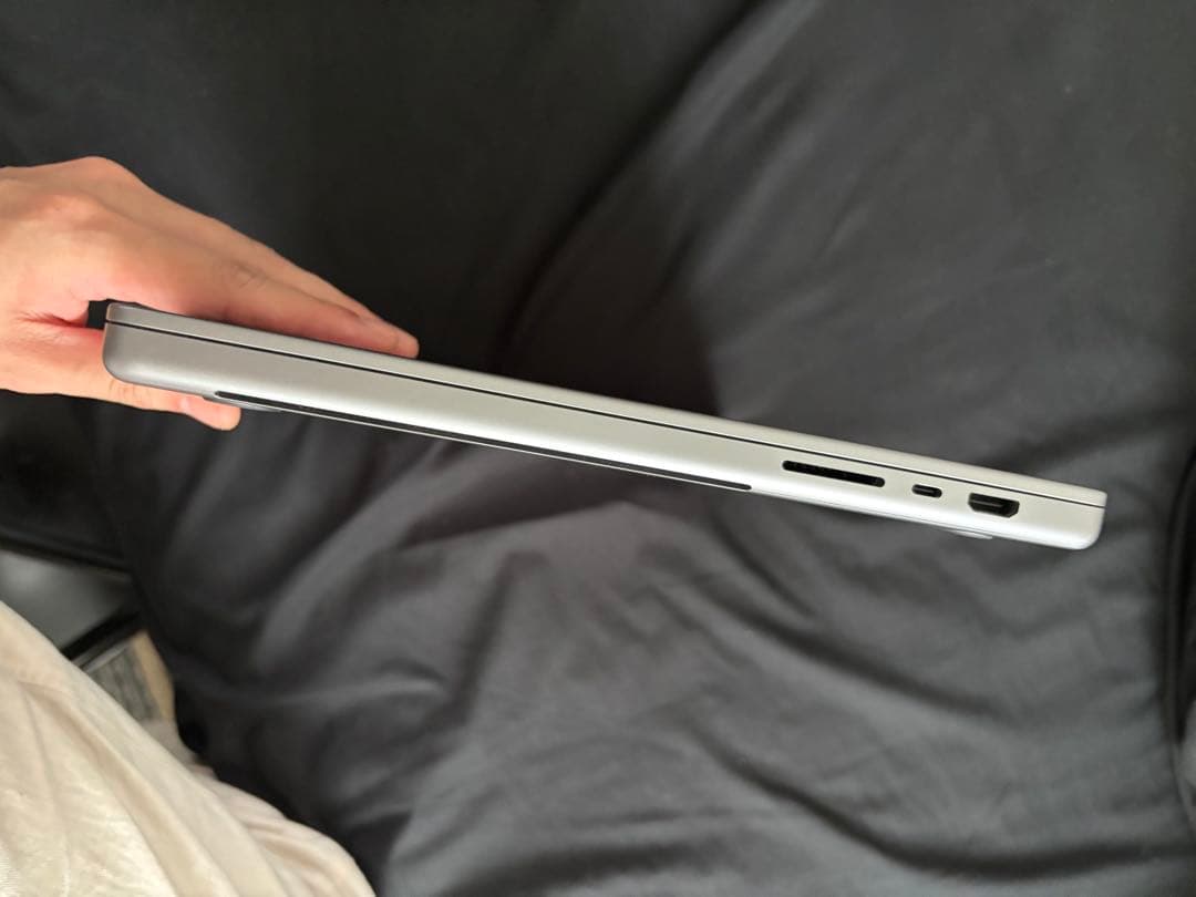 MacBook Pro 16″ (2021)M1 Pro 1TB